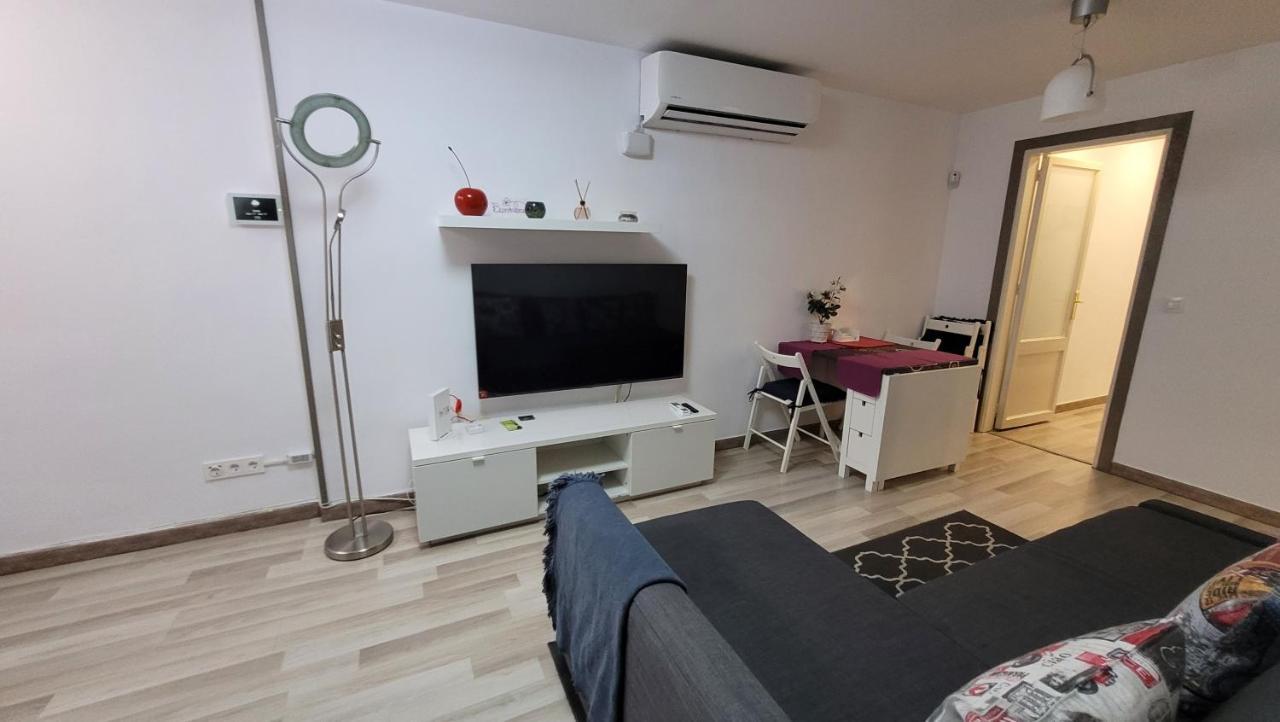 APARTAMENTS B O D CoLLBLANC L'Hospitalet de Llobregat Exterior foto