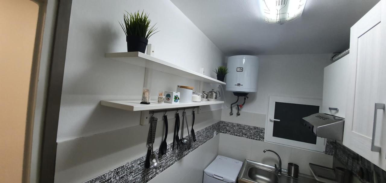 APARTAMENTS B O D CoLLBLANC L'Hospitalet de Llobregat Exterior foto
