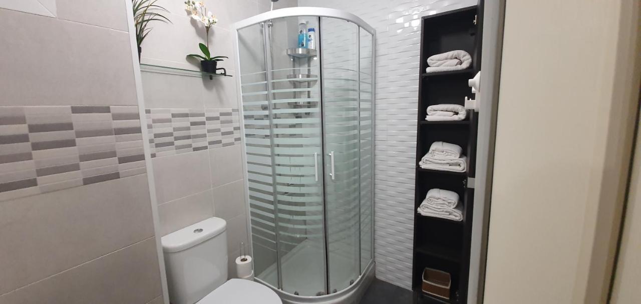 APARTAMENTS B O D CoLLBLANC L'Hospitalet de Llobregat Exterior foto